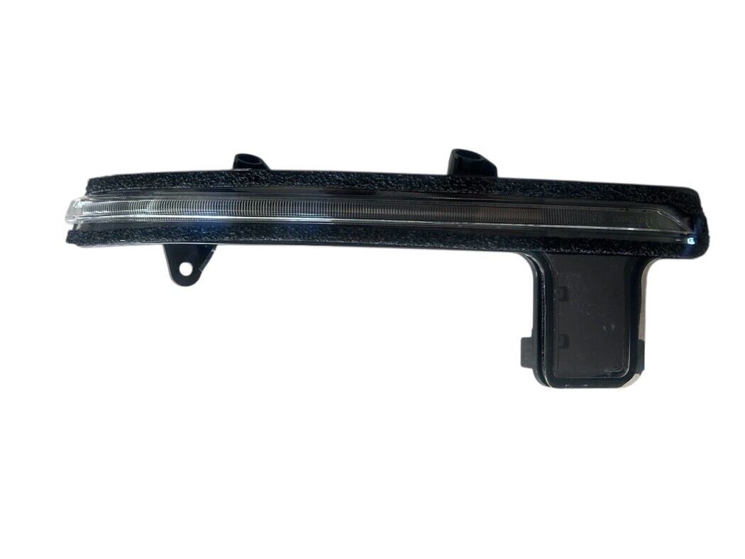 Genuine Mazda CX5 (KF) & CX8 (KG) Mirror Indicator Lamp LH 2017-2023